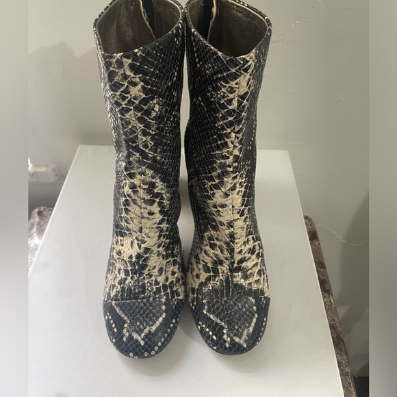 Isabel Marant Labee Snakeskin Boot - Picture 3 of 6